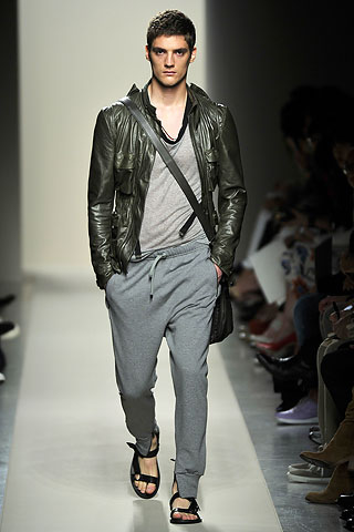 Bottega Veneta / - 2011